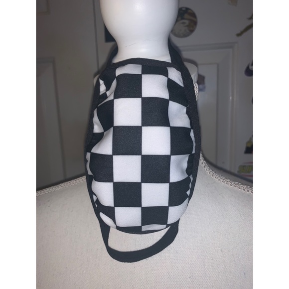 Other - Black & White Checkered Kid’s Face Mask 🖤